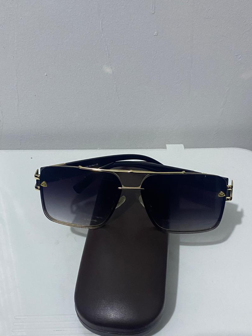 Lunette Solaire Élégante - Vue de face